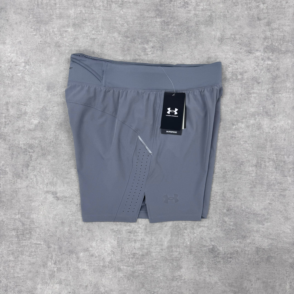 UNDER ARMOUR SPEED SHORTS 5” - SMOKE GREY